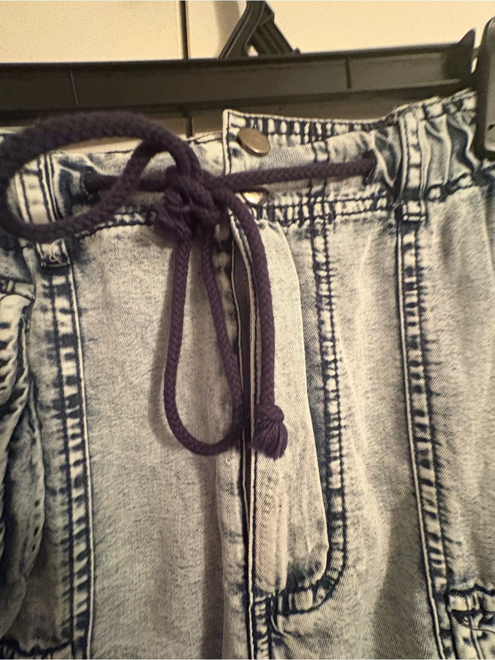 Oli and Hali Light Wash Denim Cargo Shorts with Drawstring Waist. S. Grunge. - Picture 2 of 5